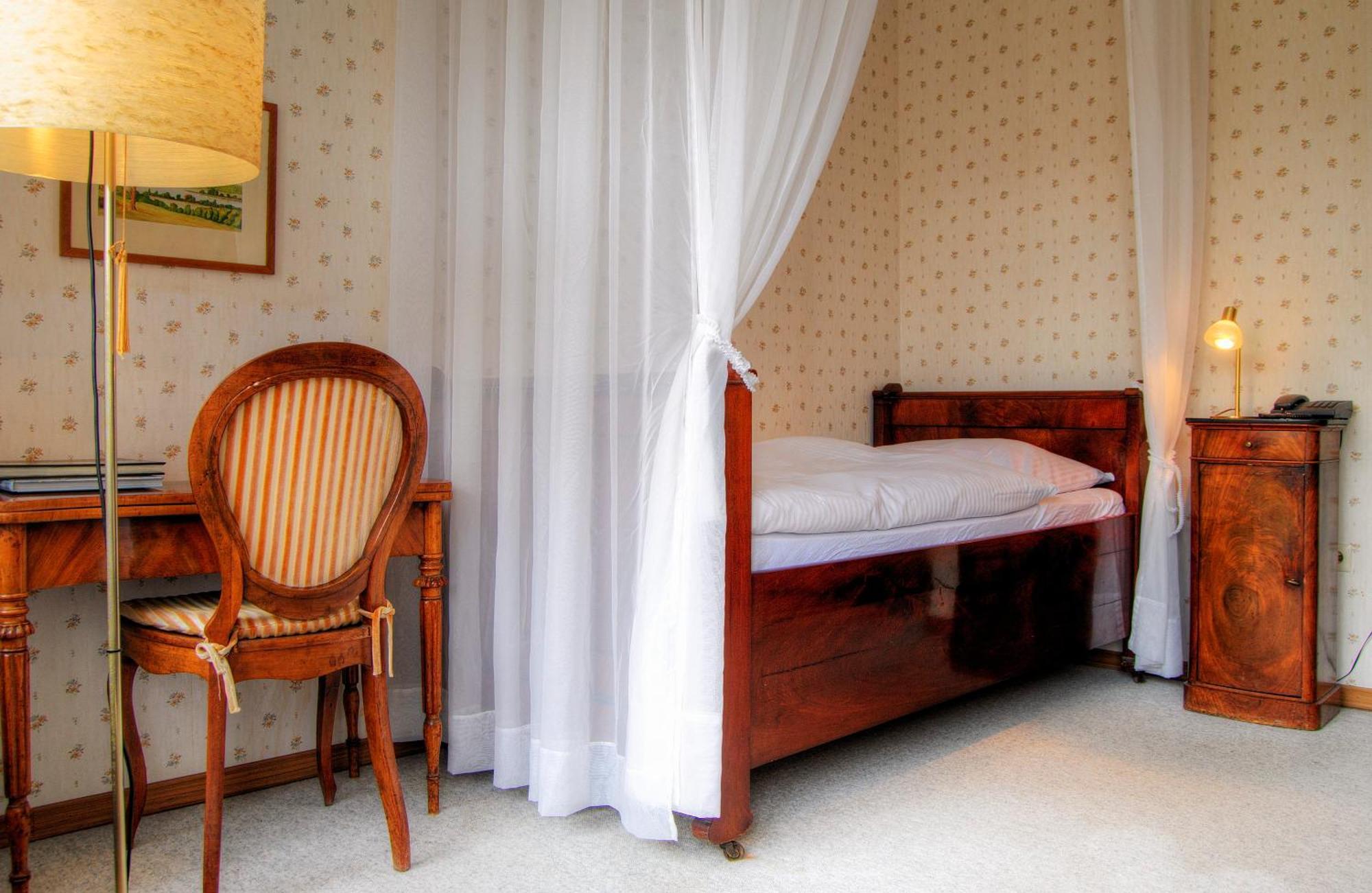 Hotel-Cafe "Schauinsland" Horn-Bad Meinberg Luaran gambar