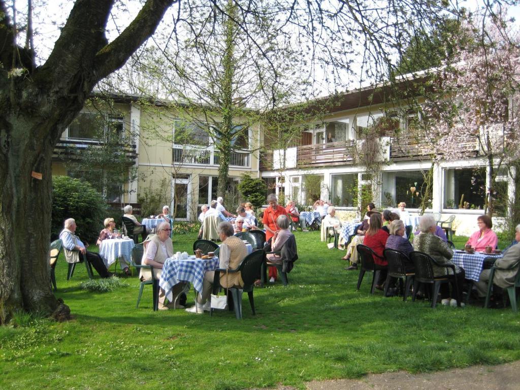 Hotel-Cafe "Schauinsland" Horn-Bad Meinberg Luaran gambar